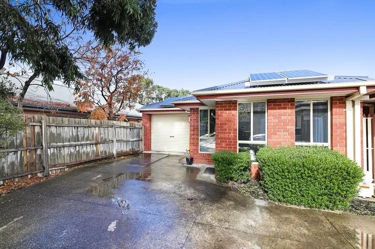 Main view of Homely unit listing, 2/17 Newton Street, Thomastown VIC 3074