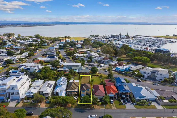 73 Seaville Avenue, Scarborough QLD 4020