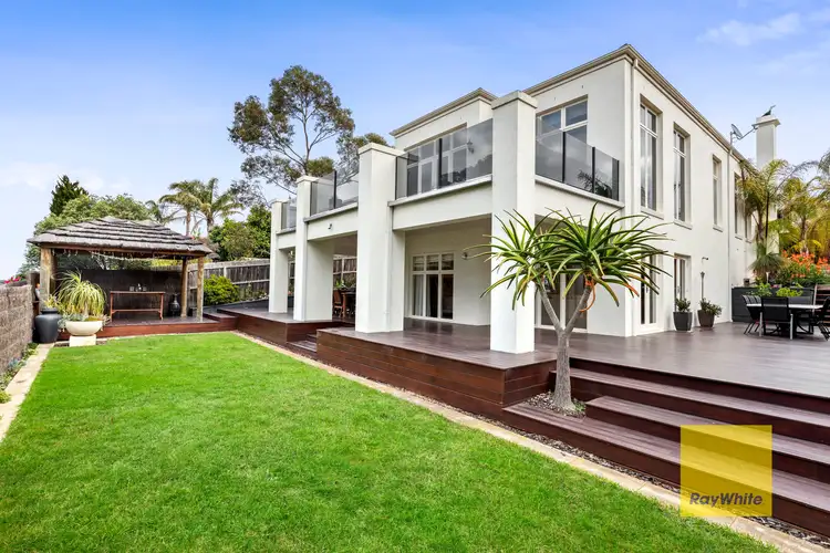 33 Victory Way, Highton VIC 3216