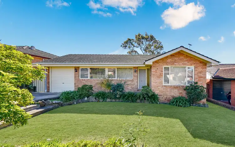 22 Poplar Crescent, Bradbury NSW 2560