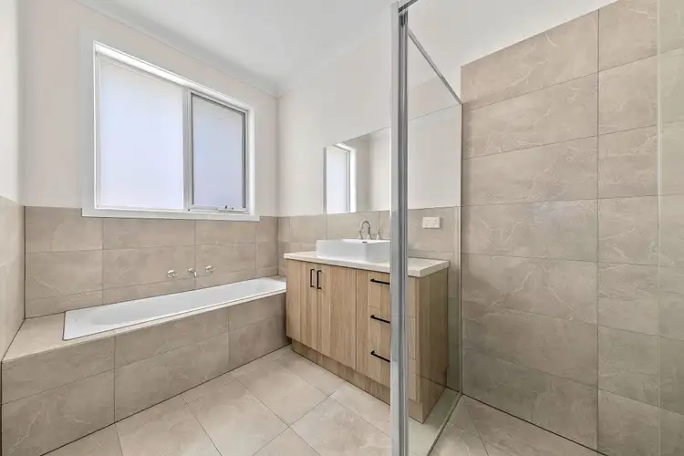 Fourth view of Homely unit listing, 2/44 Main South Road, Drouin VIC 3818