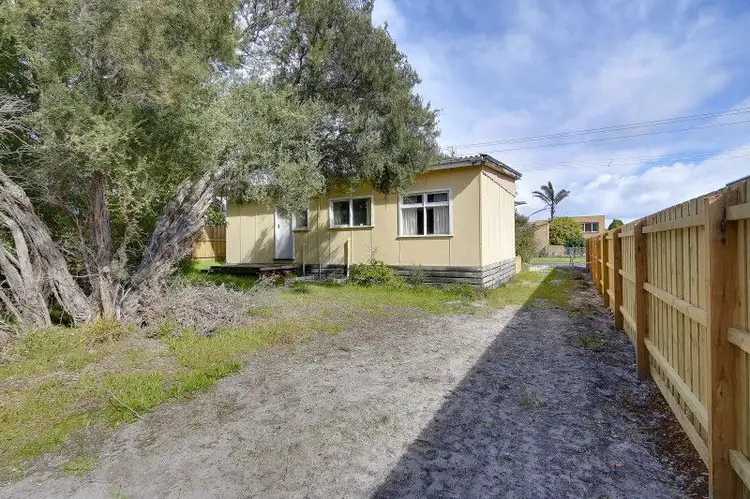 57 Jetty Road, Rosebud VIC 3939
