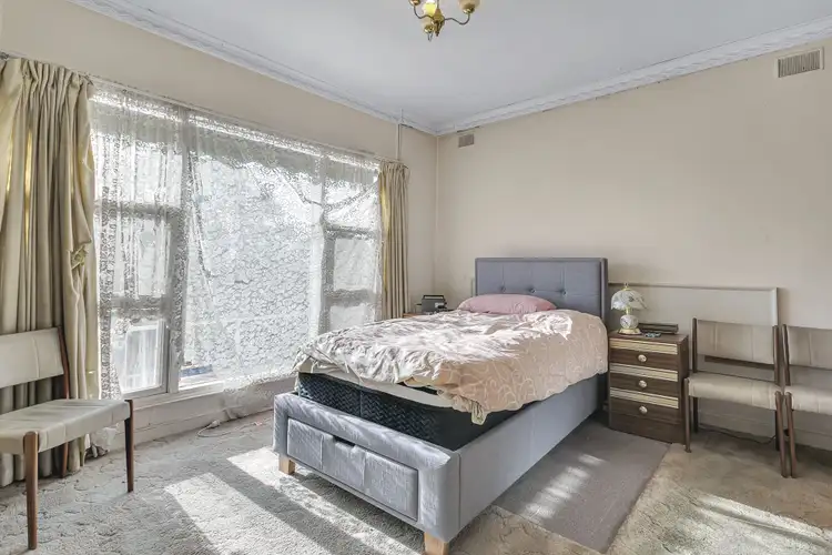 Fifth view of Homely house listing, 2 Hyland Avenue, Darlington SA 5047