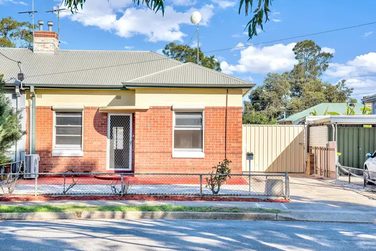 18 Sinclair Square, Pennington SA 5013