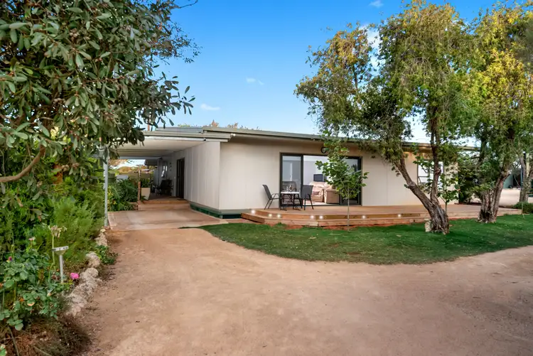 110 Barratt Road, Waikerie SA 5330