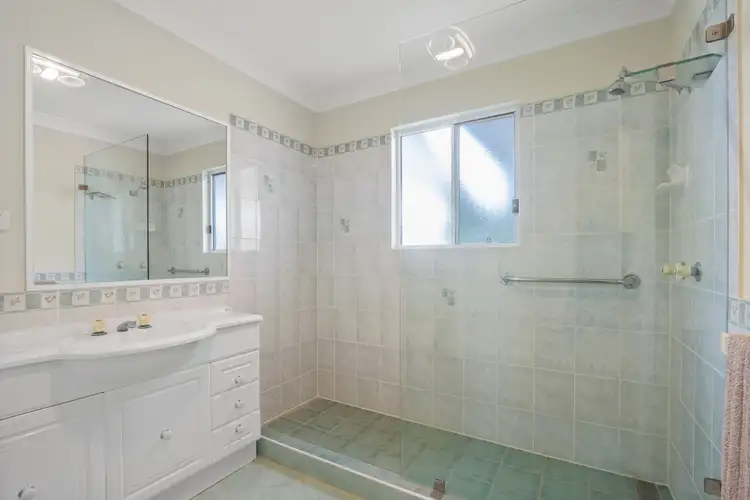 Sixth view of Homely house listing, 2 James Campbell Place, Kincumber NSW 2251