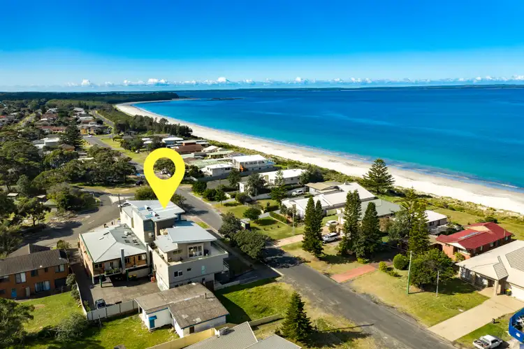 2/114A Quay Road, Callala Beach NSW 2540