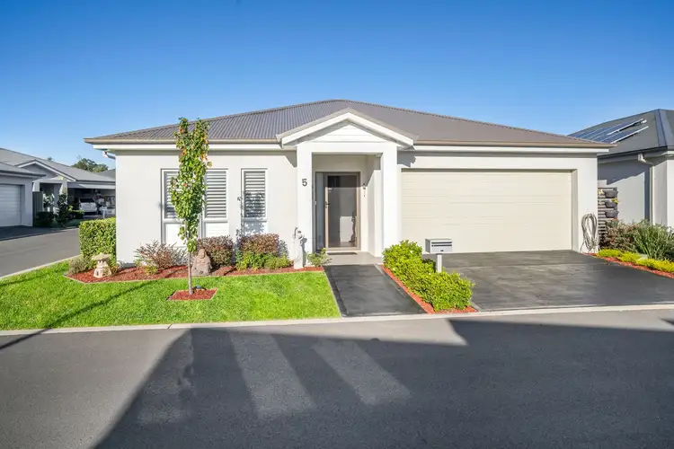 Main view of Homely villa listing, 5 Harlequin Avenue, Leppington NSW 2179
