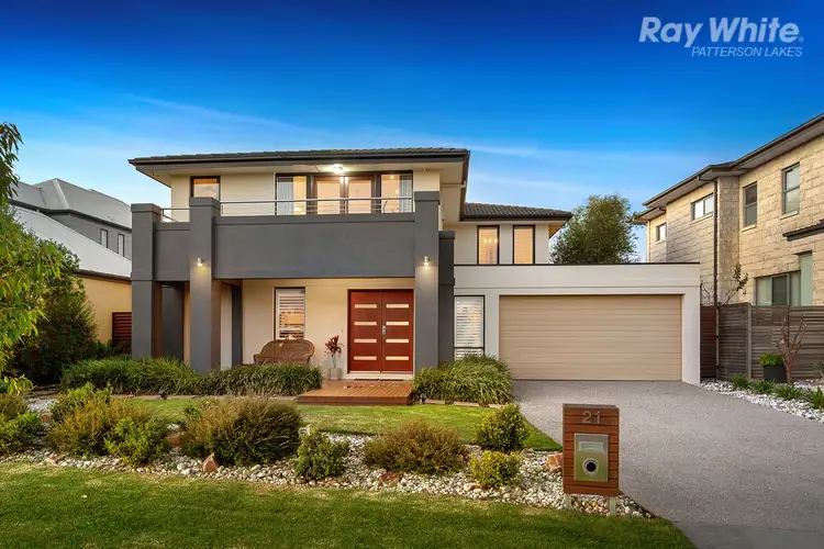 21 Waterside Drive, Waterways VIC 3195