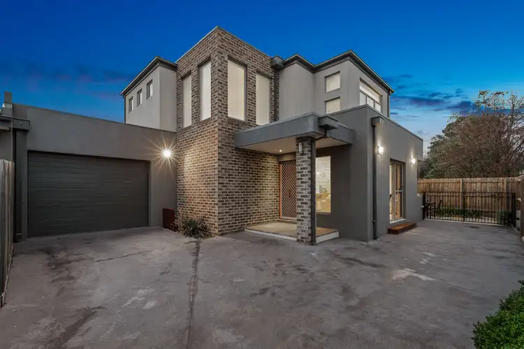 2/12 Everglade Avenue, Forest Hill VIC 3131