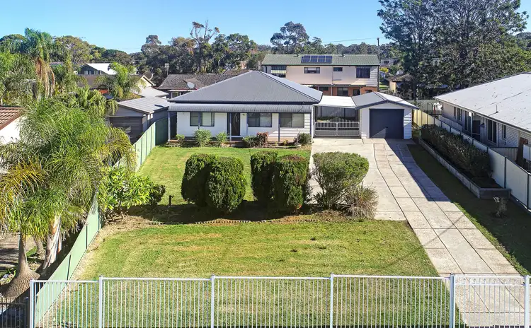 48 Wall Road, Gorokan NSW 2263