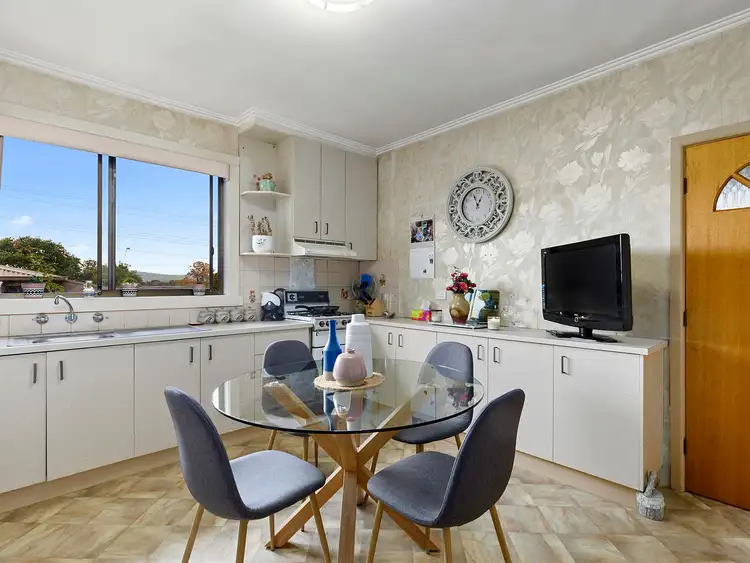 Fifth view of Homely house listing, 5 Chisholm Crescent, Seymour VIC 3660