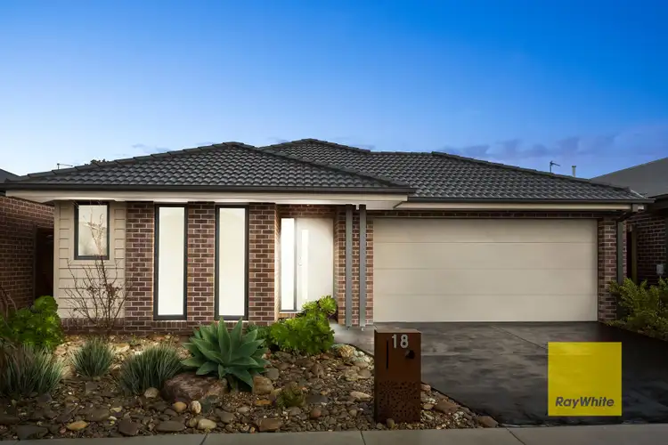 18 Albany Way, Charlemont VIC 3217