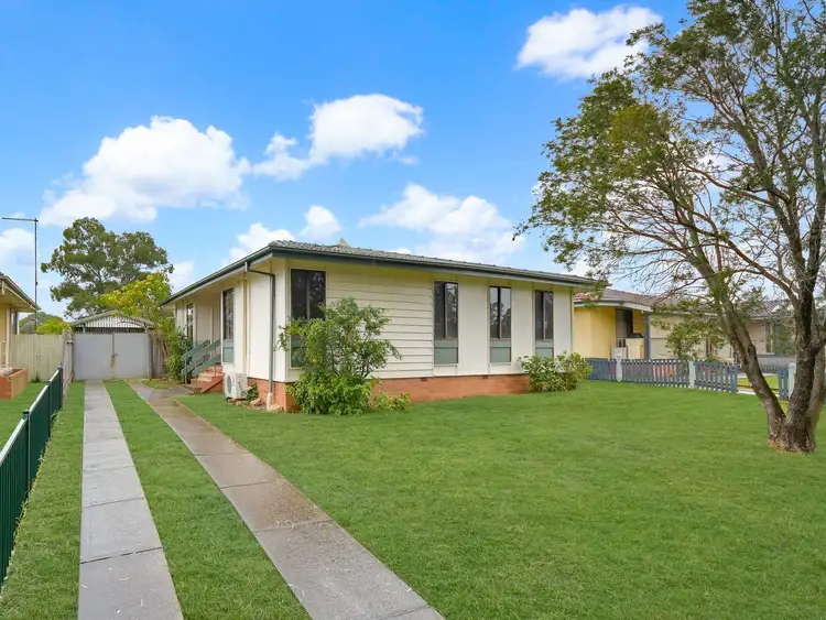 8 Waterhouse Place, Airds NSW 2560