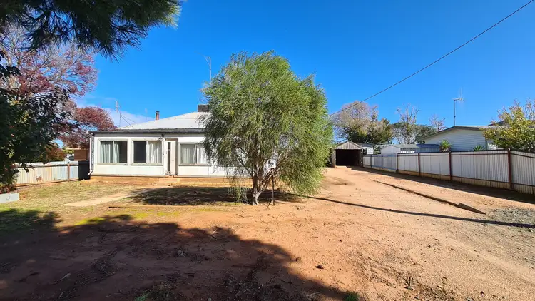 20 Nash Street, Parkes NSW 2870