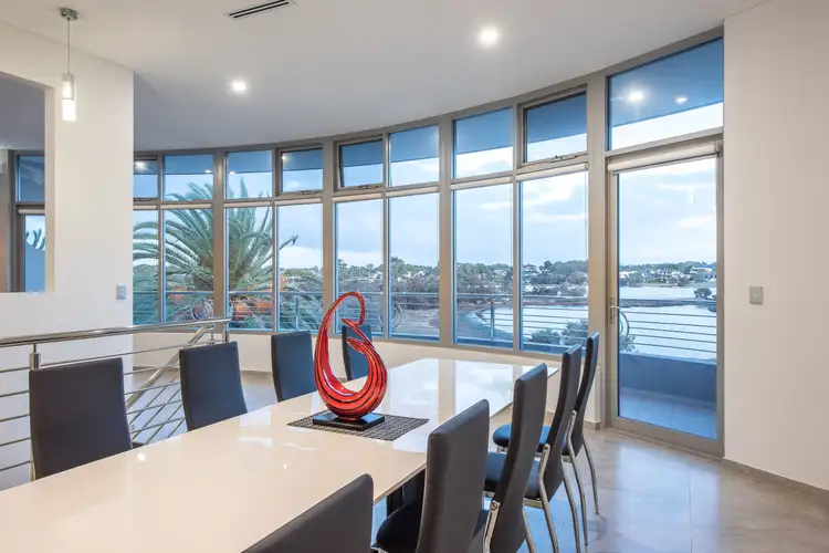 3 Salter Point Parade, Salter Point WA 6152