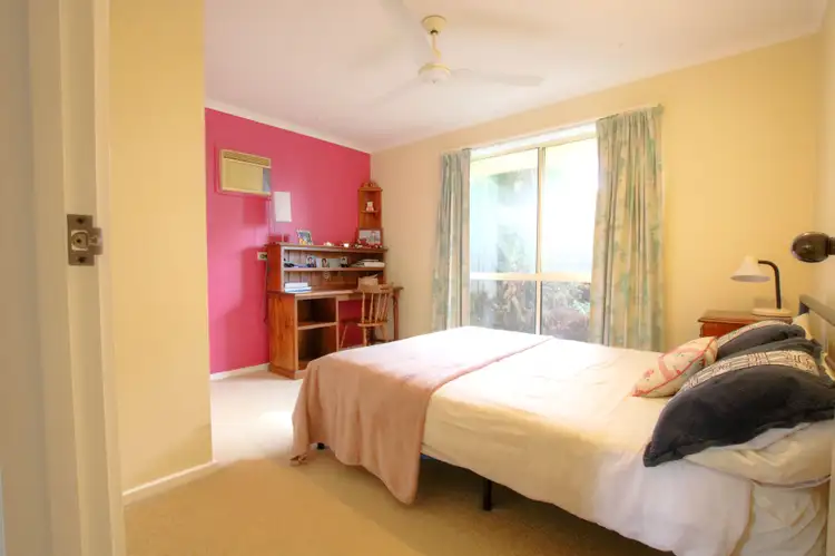 Sixth view of Homely house listing, 10 Links Crescent, Barmera SA 5345