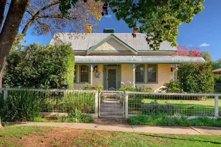 17 Vera Street, Corowa NSW 2646