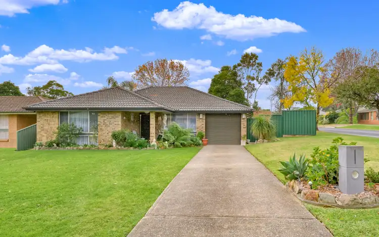 2 Kim Place, Ingleburn NSW 2565