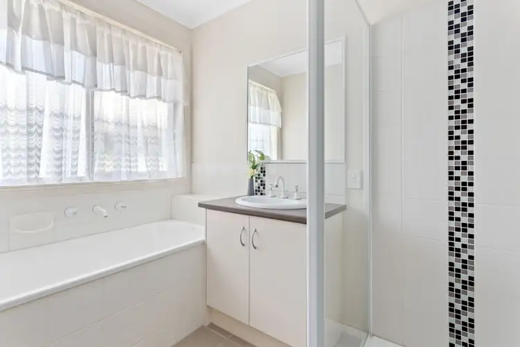 Seventh view of Homely house listing, 29 Miller Close, Drouin VIC 3818