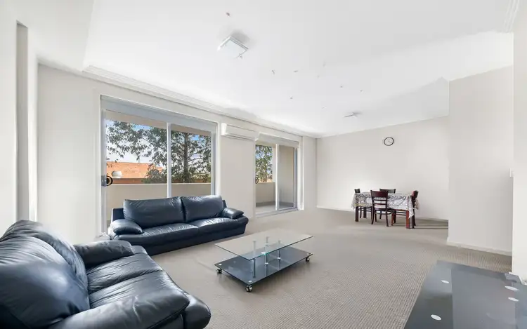 6/3-9 Warby Street, Campbelltown NSW 2560
