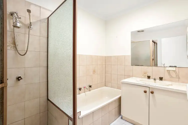 Fifth view of Homely unit listing, 4/89-91 Blackburn Road, Doncaster East VIC 3109