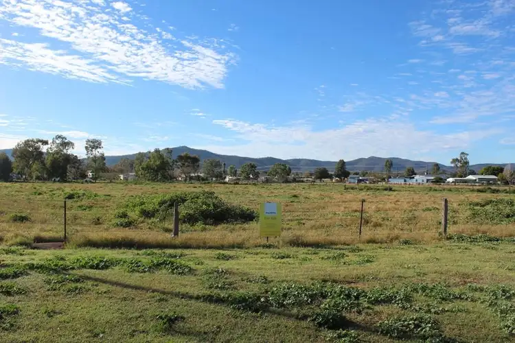 1 2 and 3 Bandalong Street, Bingara NSW 2404