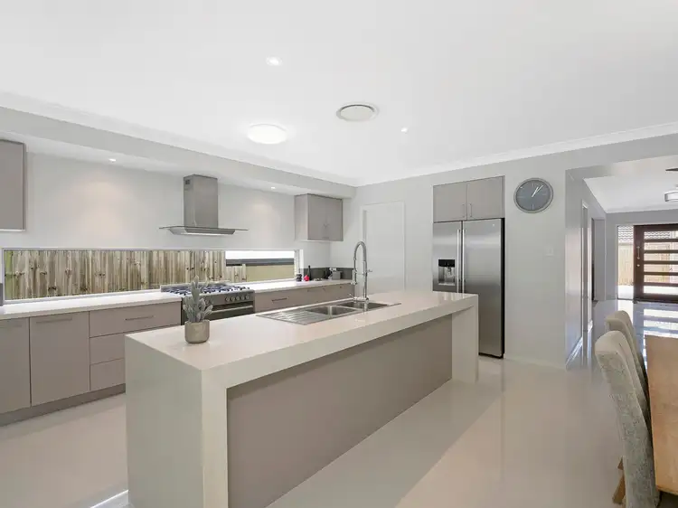 Fifth view of Homely house listing, 22 Fortescue Court, Mount Gravatt East QLD 4122
