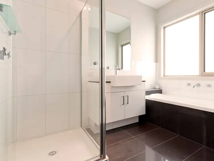 Sixth view of Homely townhouse listing, 2/35 Briggs Street, Mount Waverley VIC 3149