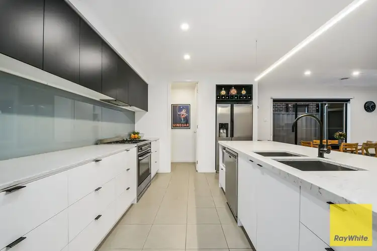 Fifth view of Homely house listing, 4 Bluebank Avenue, Clyde North VIC 3978