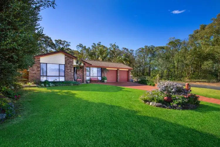 27 Halcot Avenue, North Nowra NSW 2541