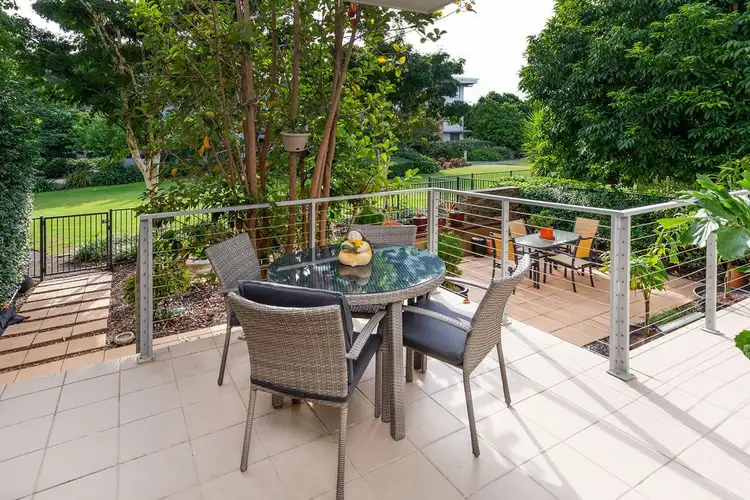 113/64 Sickle Avenue, Hope Island QLD 4212
