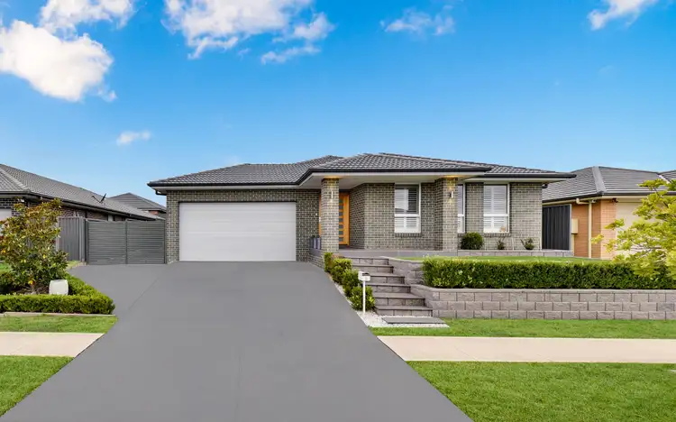 8 Galileo Street, Gregory Hills NSW 2557
