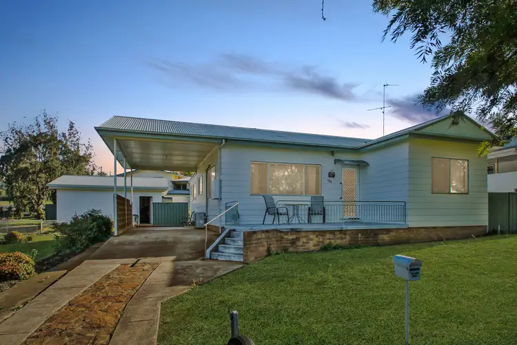 180 Hawker Street, Quirindi NSW 2343
