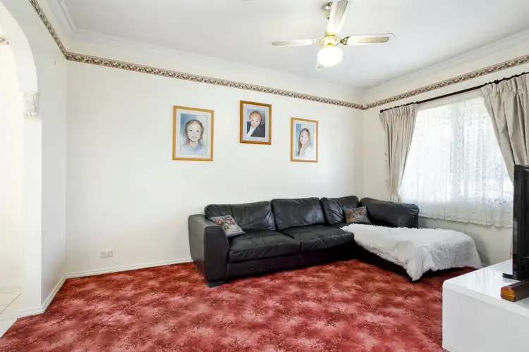 Second view of Homely house listing, 3 Falmouth Court, Craigieburn VIC 3064