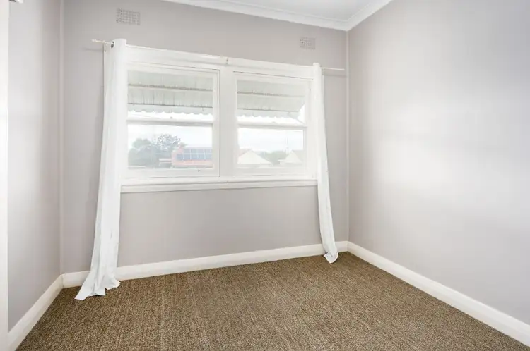Sixth view of Homely house listing, 2 Renshaw Avenue, Singleton NSW 2330