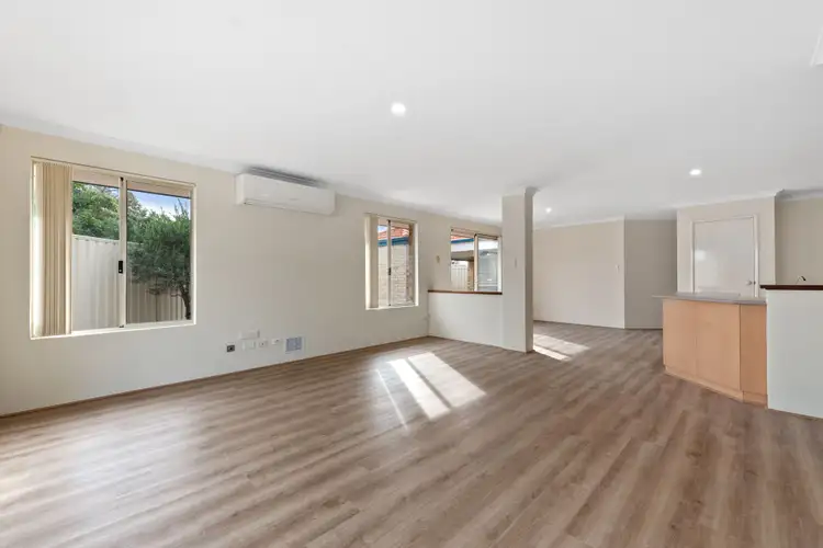 17a Batavia Place, Kallaroo WA 6025