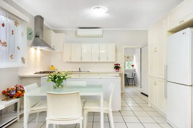 Fifth view of Homely house listing, 2 Macarthur Street, Soldiers Hill VIC 3350