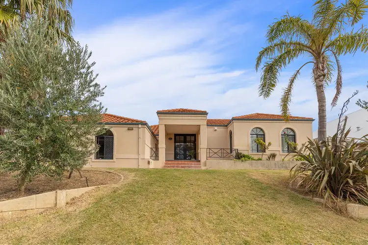 22 Warringah Close, Kallaroo WA 6025