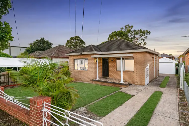 11 Lithgow Avenue, Yagoona NSW 2199