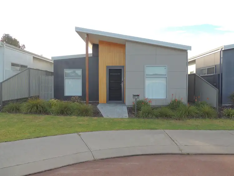 3 Engleheart Drive, Mckail WA 6330