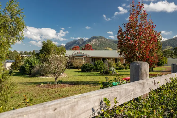 16 Craven Close, Gloucester NSW 2422