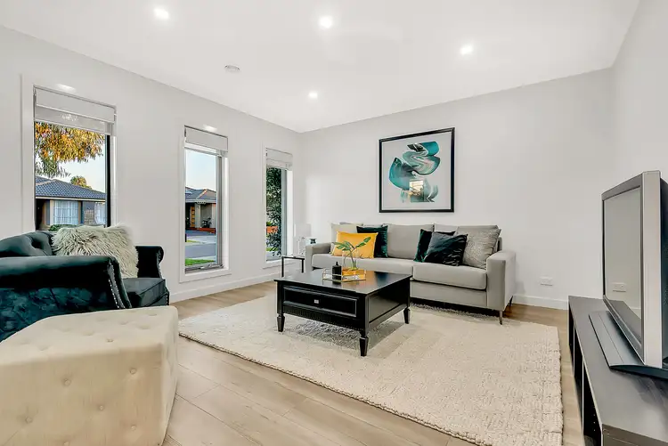 Second view of Homely house listing, 7 Moxie Road, Craigieburn VIC 3064