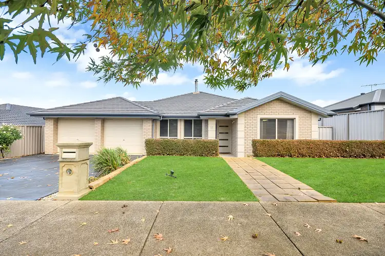 11 Belmont Crescent, Mount Barker SA 5251