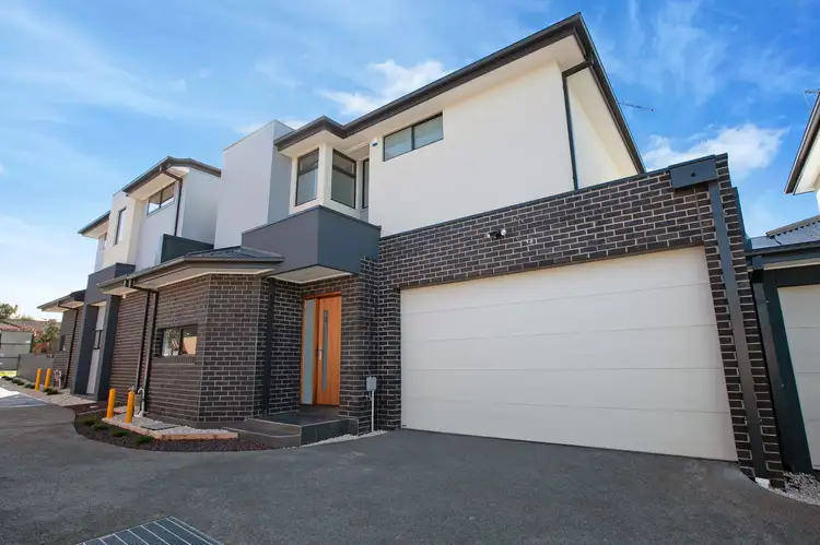 Main view of Homely townhouse listing, 2/9 Prospect Street, Glenroy VIC 3046
