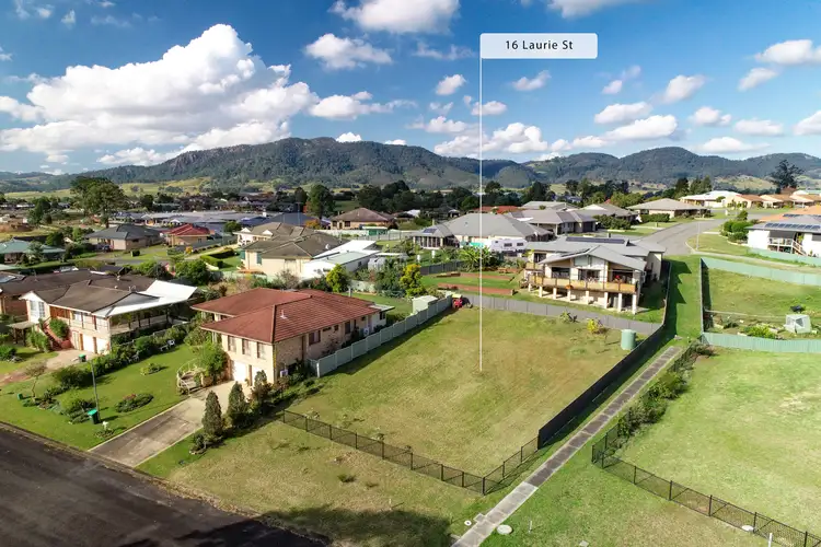 16 Laurie Street, Gloucester NSW 2422