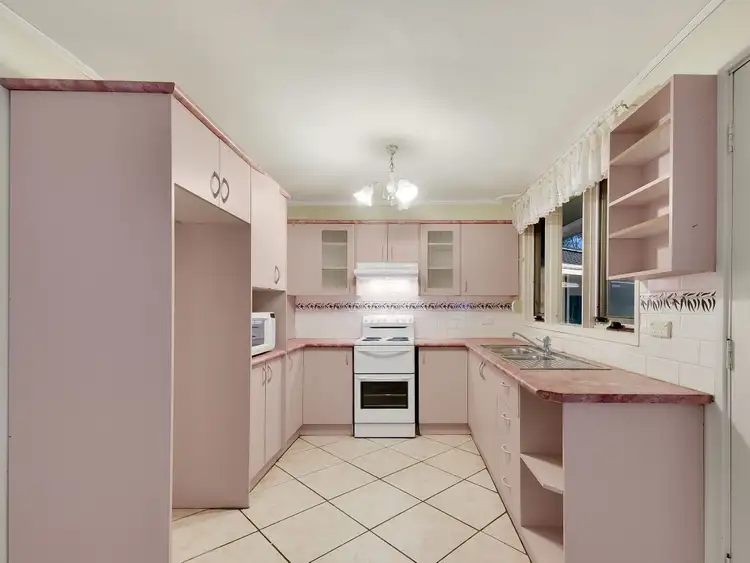 Fifth view of Homely house listing, 1 Hanlon Close, Minto NSW 2566