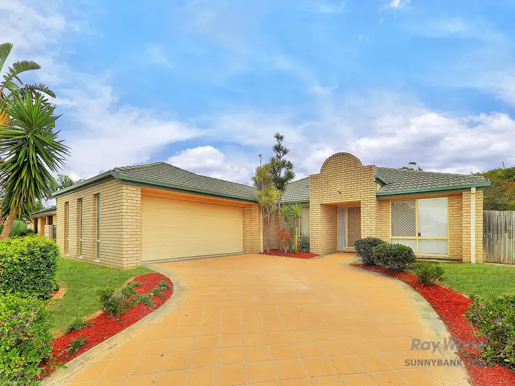 6 Glenlee Place