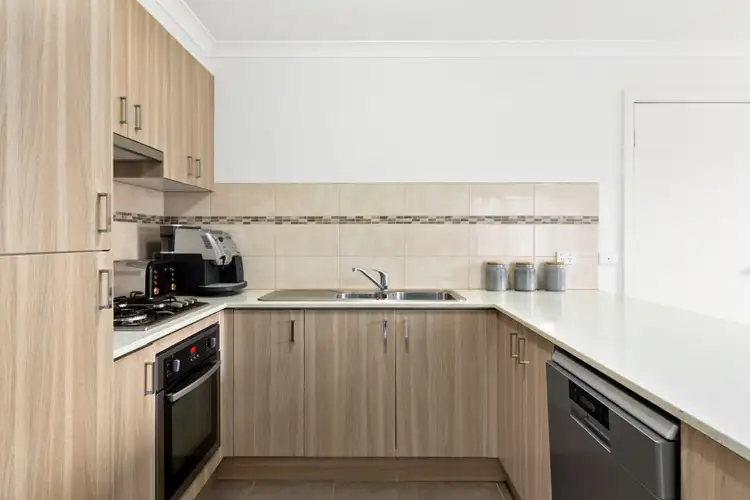 Fourth view of Homely unit listing, 10/9 Shakespeare Court, Drouin VIC 3818