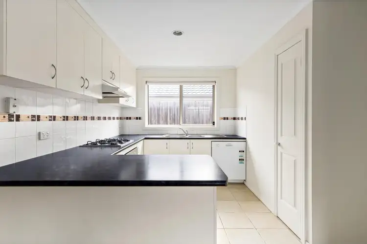 Fourth view of Homely unit listing, 6/11 Renlik Court, Pakenham VIC 3810
